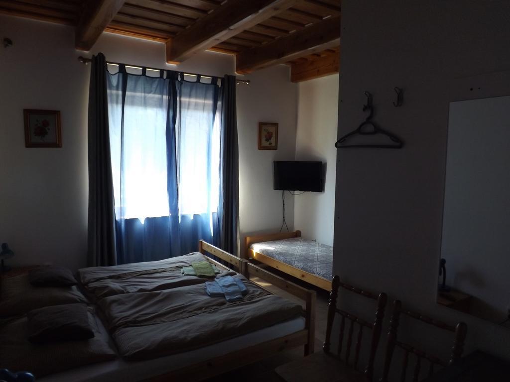 Napos Vendeghaz Hotel Gyor Luaran gambar
